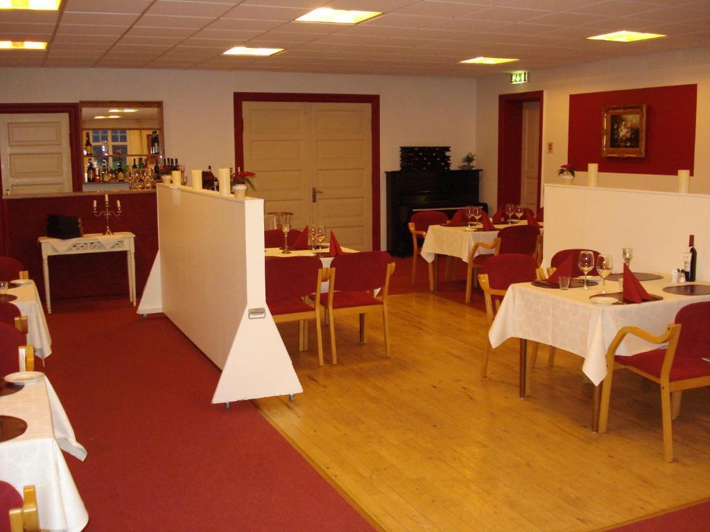 Hotel Klover Es Hellevad Buitenkant foto